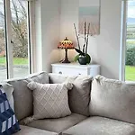 Hébergement de vacances Idyllic, 5 Star Family With Panoramic Views, On The Wild Atlantic Way