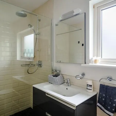 度假居 Idyllic, 5 Star Family With Panoramic Views, On The Wild Atlantic Way