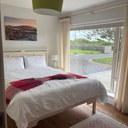 度假居 Idyllic, 5 Star Family With Panoramic Views, On The Wild Atlantic Way *