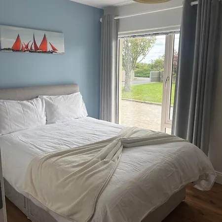 Idyllic, 5 Star Family With Panoramic Views, On The Wild Atlantic Way 度假居